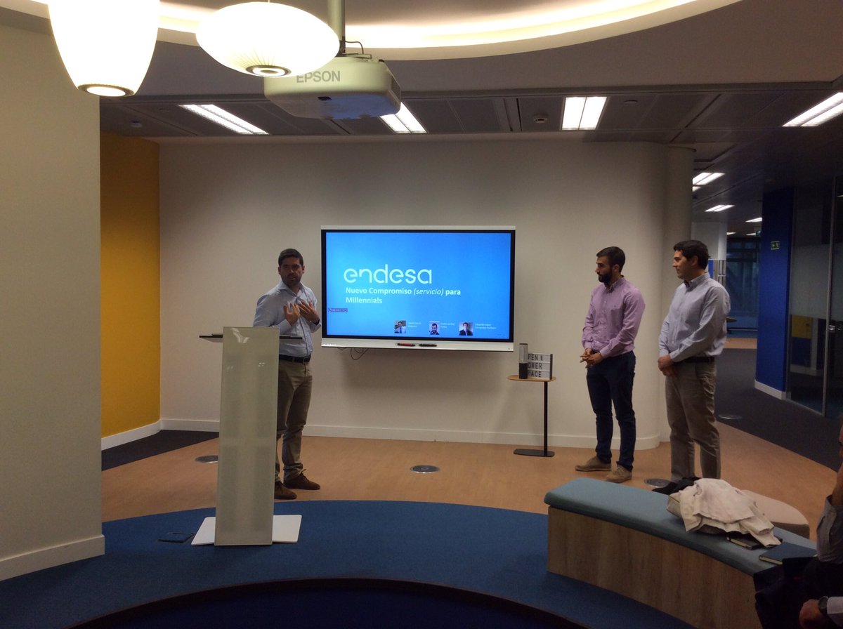 jcampos_tba's tweet photo. @CarlosGodoype, David y @EDUARDO_LFP del #psied de @icemd presentan su solución al #EndesaChallenge. Interesante y trabajada propuesta https://t.co/pZPyf8slJZ