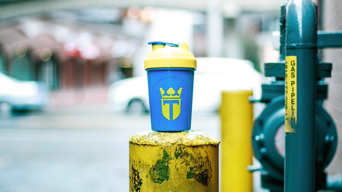 GFuelEnergy's tweet photo. If you haven't heard, we've re-released a few hundred of our @Teeqo-Edition Shakers on our G FUEL App! Link below!

https://t.co/tUI7DCCMby https://t.co/NPqNpEFUAE