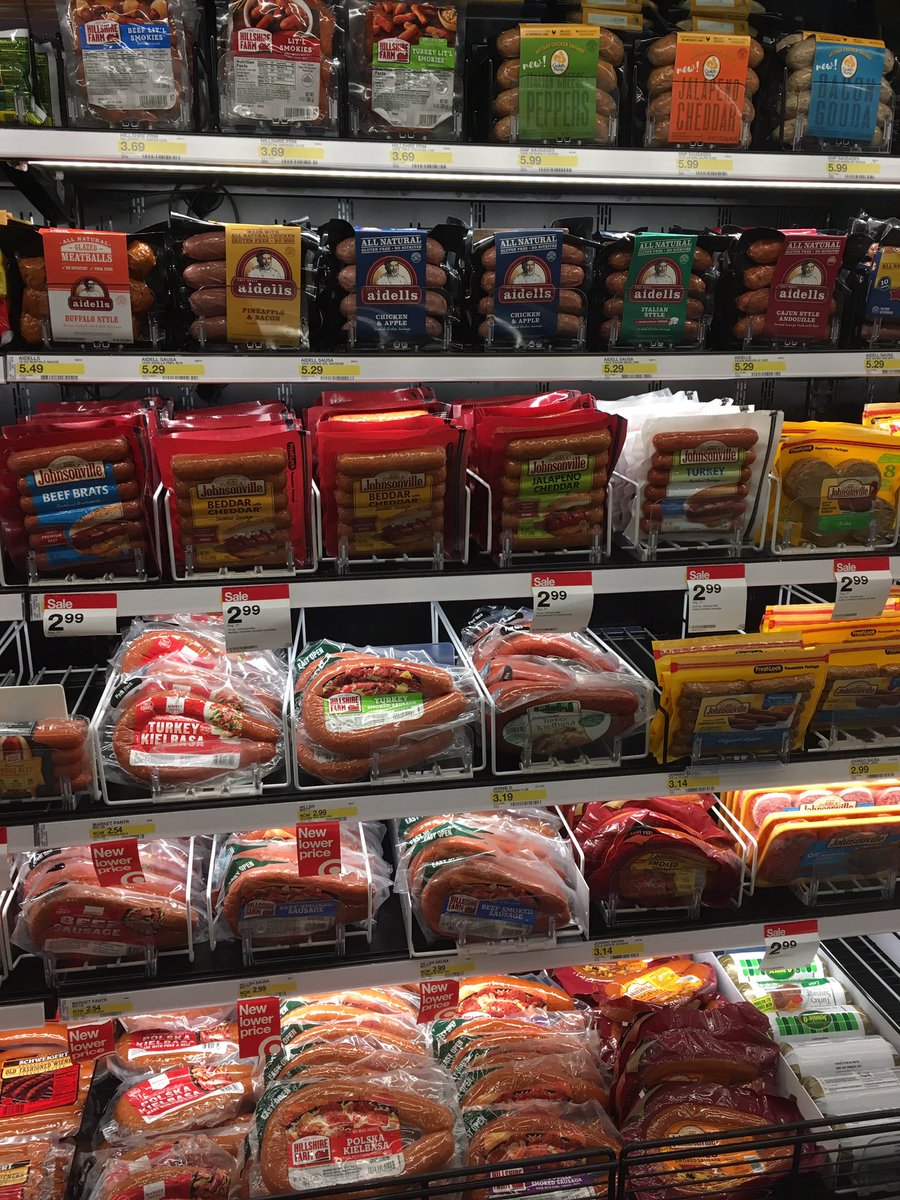 Well hot diggidy dog! Midway has some delicious meat!