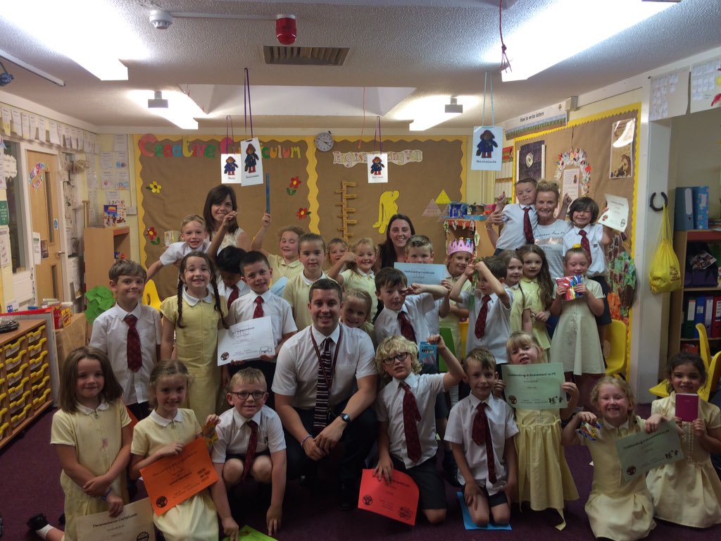 TPSRainbowBears's tweet photo. Have a lovely summer! #weareTownfield https://t.co/nqmaa2iDJg