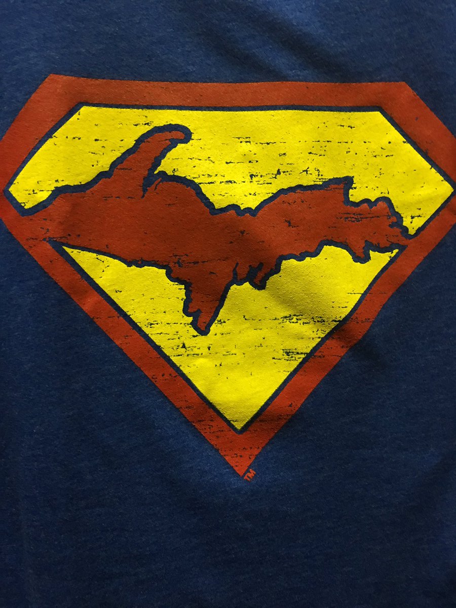 lootsfoz's tweet photo. Wish they had this shirt in my size. #YooperGirl https://t.co/IgCJpP9uoa