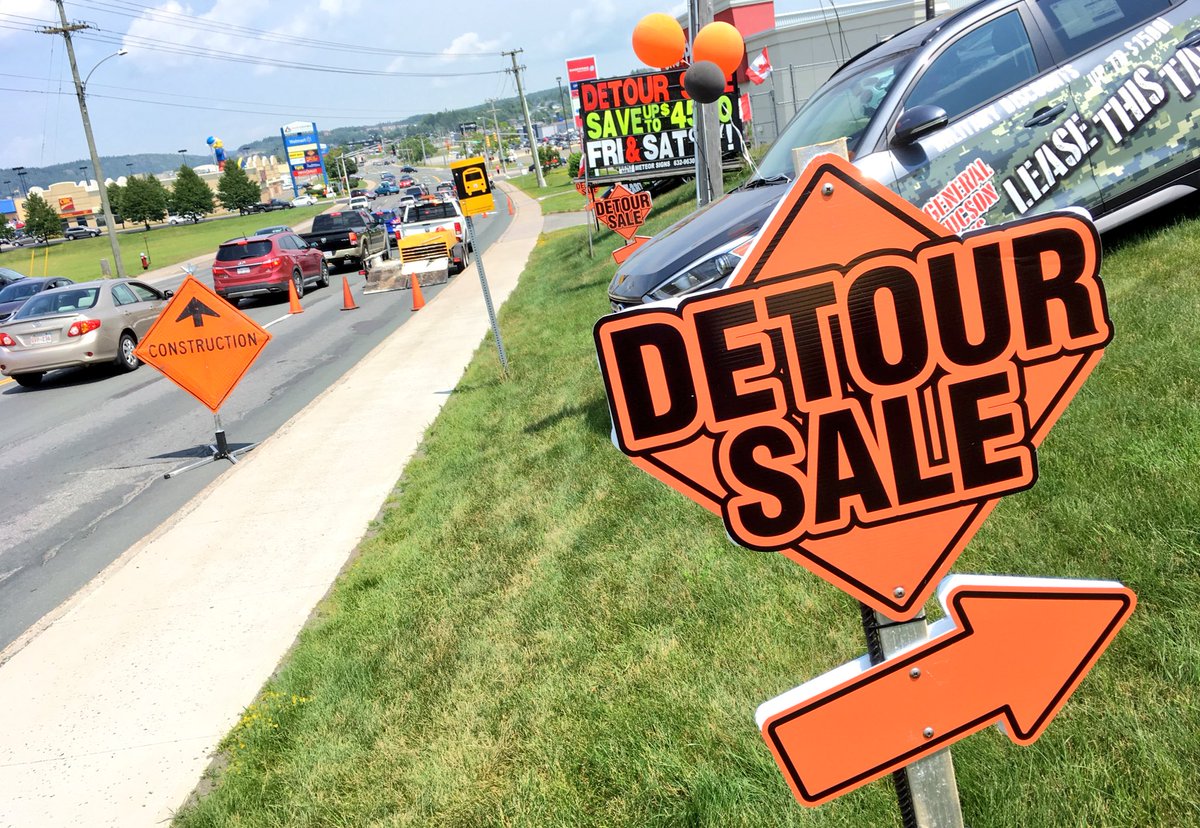 sj_hyundai's tweet photo. Well that's convenient! #DetourSale #ActualDetour #SaintAwesome https://t.co/8FlDnry7Yl