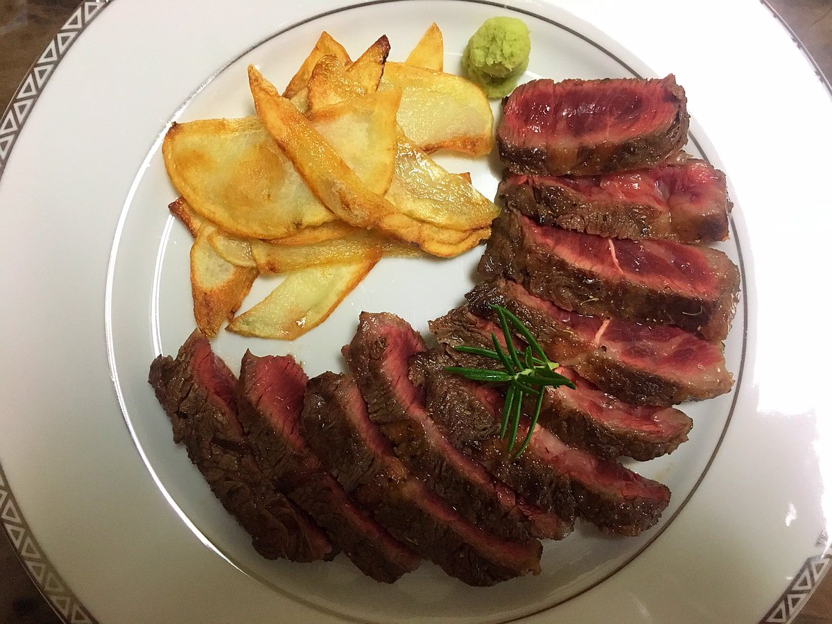 cutsoflamb's tweet image. 여러분 이것이 제 스테이크 임미다.