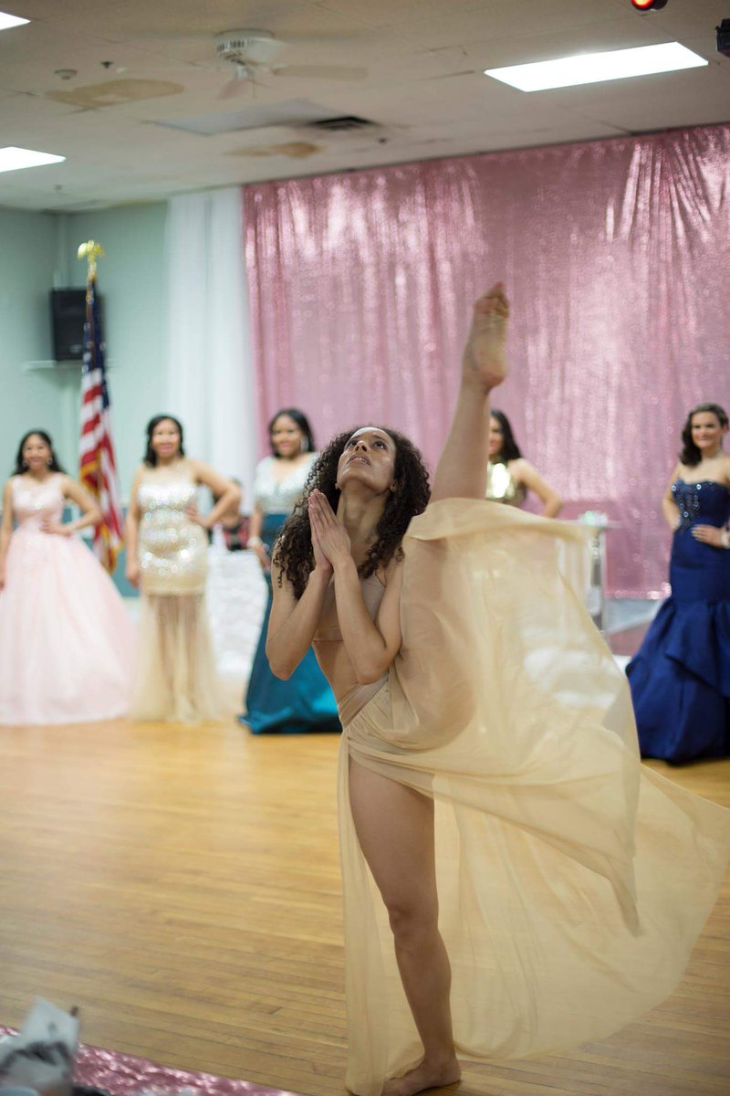 lunaradevers's tweet photo. #dance #performance #emotion #feeling #love https://t.co/muYy6IqnAl