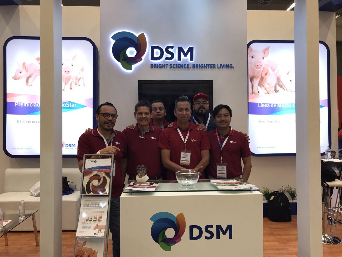 jesusmoralesdsm's tweet photo. #Mexico #Swine Team of @DSMFeedTweet welcomes all participants of the LI Annual Congress #AMVEC2017 #AMVEC at @QCCmx. Visit us on our booth! https://t.co/fhYucFenUD