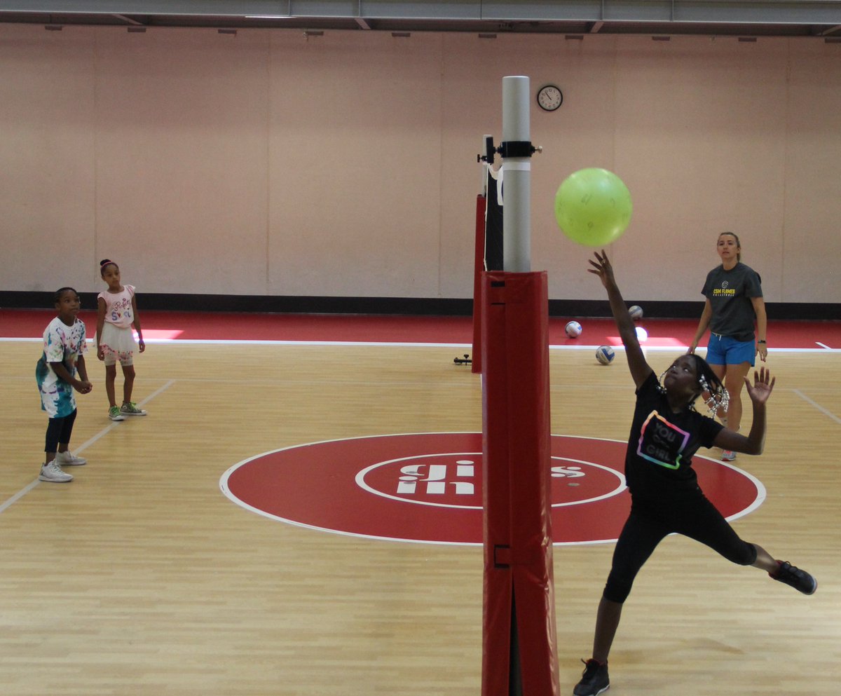 GirlsIncOmaha's tweet photo. The #volleyball equipment we got from @WomensSportsFdn is getting good use! #MovingMore #SweatingMore https://t.co/8joMDGij23