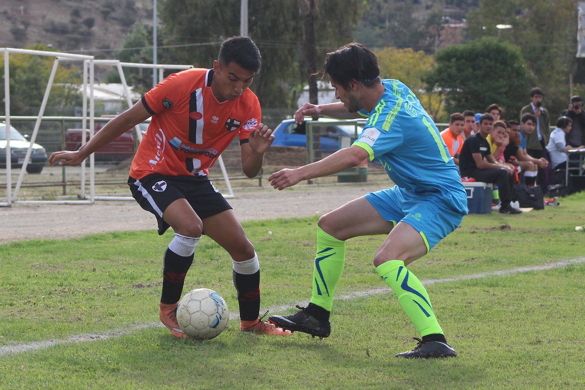 Curacavi_FC's tweet photo. Próximos encuentros
⚽️Cult. Maipú-Curacavi FC
🗓️Sab 15:00 hrs
🏟️Stgo. Bueras

⚽️JUPA-Curacavi FC
🗓️martes 25, 19:00 hrs
🏟️Mun. Puente Alto https://t.co/rO9hLVaXSi