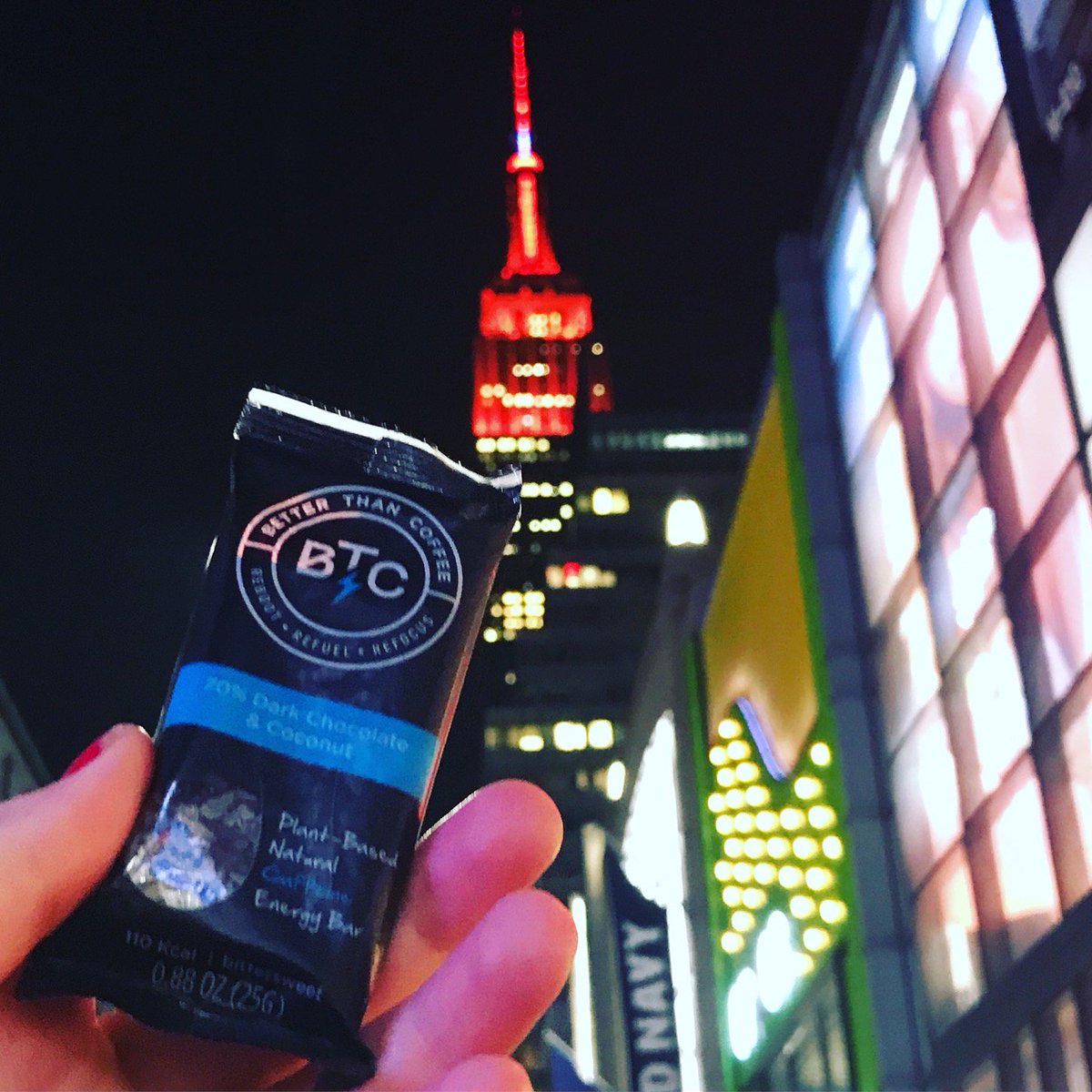 PHSNewYorkCity's tweet photo. Need to refuel in a New York minute? Try @btcbars when you feel that afternoon crash coming on! #NYC #plantbased #tgif #newyorkstateofmind https://t.co/L8wgcg6woX