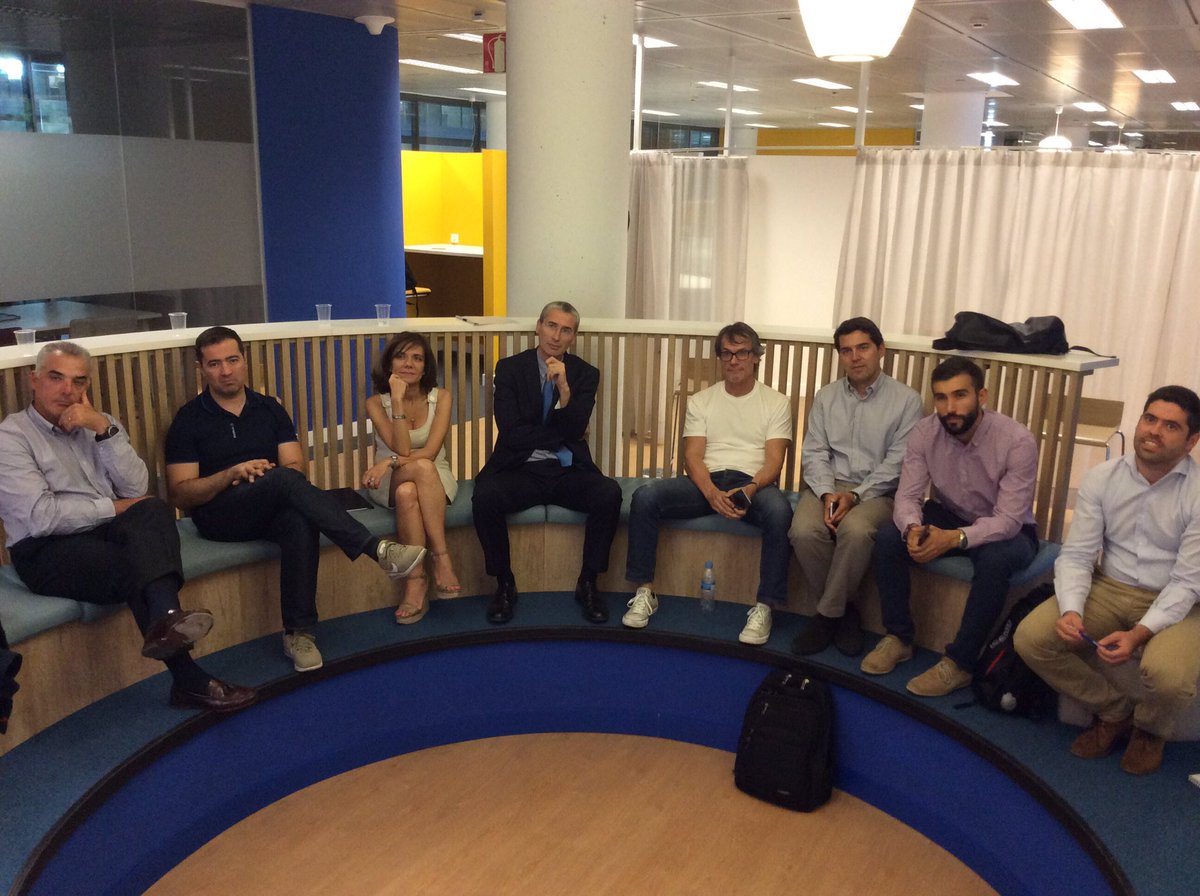 jcampos_tba's tweet photo. Unos cracks los alumnos del #psied de @icemd. Enhorabuena a todos los equipos #in https://t.co/dzzIFk62TQ