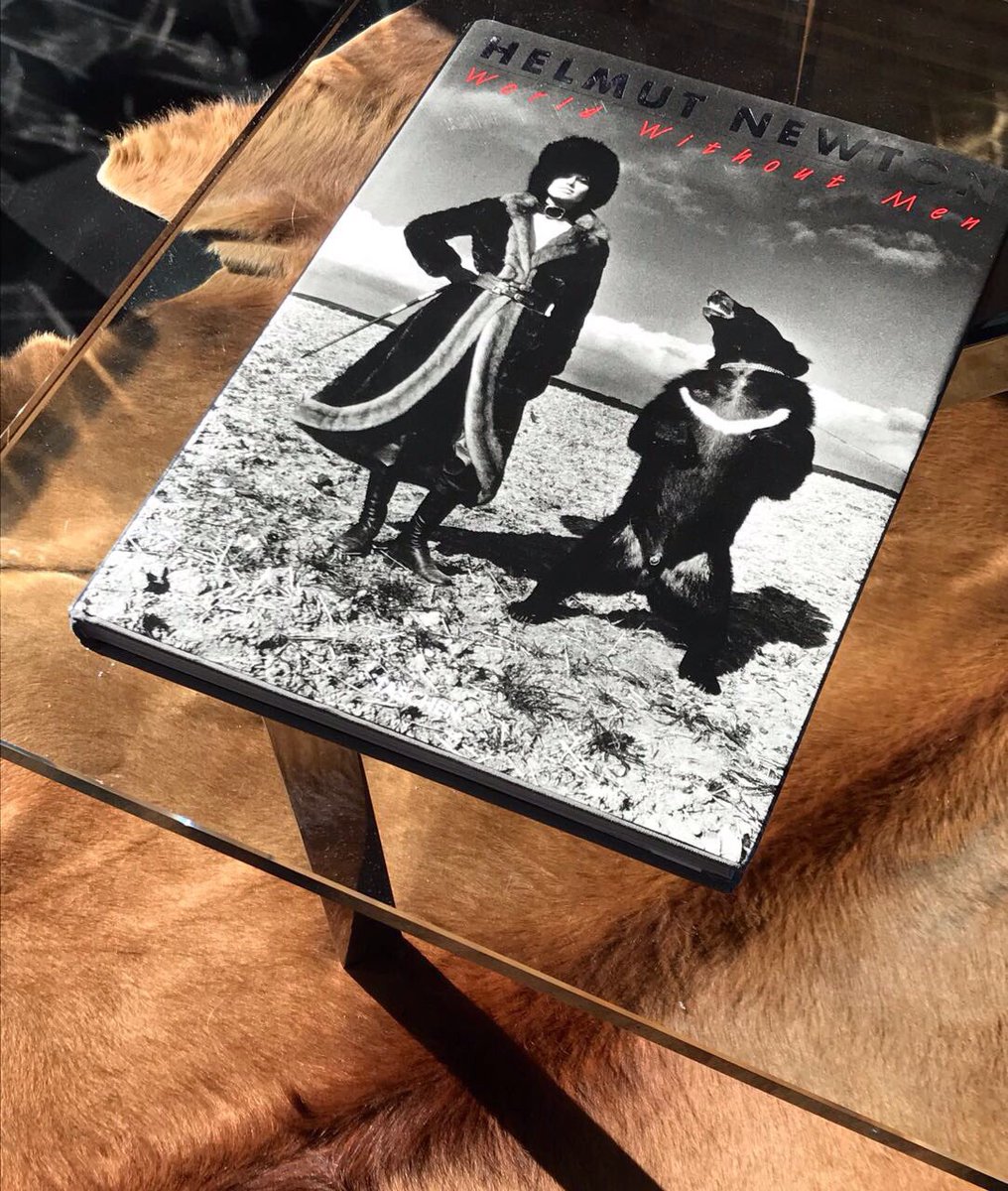 aciturrieta's tweet photo. #BestGiftEver #WorldWithoutMen #HelmutNewton β€οΈ https://t.co/dZhtX4MJVC