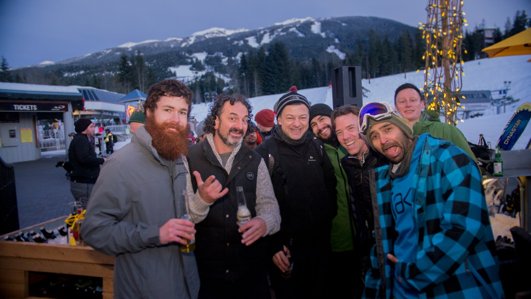 In honor of the release of War for the Planet of the Apes, here's star Andy Serkis on our Patio! *PC: Peter Bailey tribute.ca/movies/war-for…