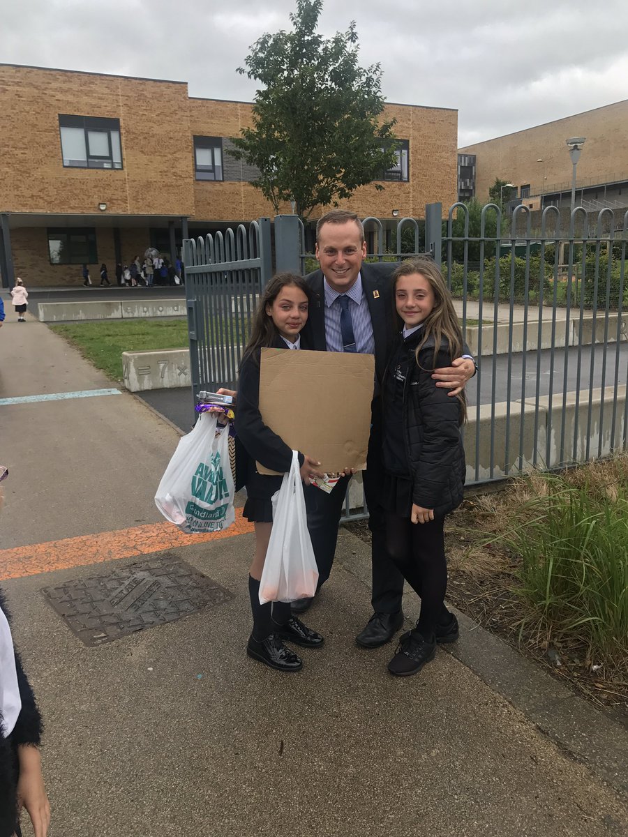 Michelle308457's tweet photo. #finalgoodbye  #emotional  #bestteachers @mrhill_BSCA https://t.co/x0OUKdeX5f