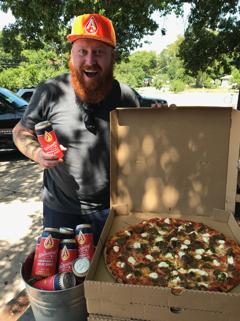 Fletch from #AustinBeerworks picking up their Friday lunch <a href="/littledeli/">Little Deli & Pizzeria</a>. What a great way to start the weekend.