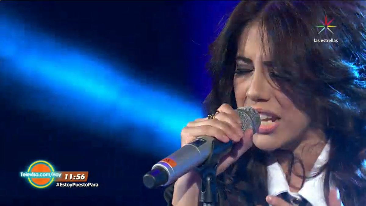 saam_rp's tweet photo. Que bonito se siente ver a tu artista favorito en un medio tan grande en México ¡Felicidades @fabiolasinger ! 🎙️♥️ #FabiolaRoudhaEnHoy https://t.co/Pud3wLXBsh