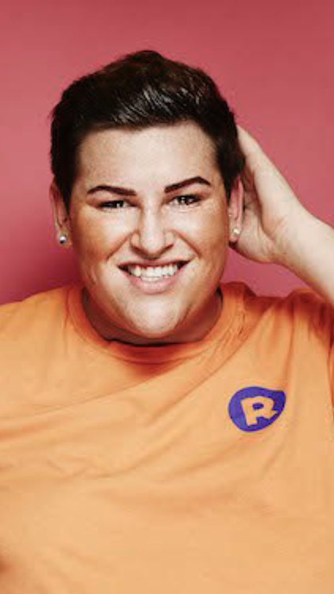 Jack_Petch69's tweet photo. Hahahaha my mum thinks owen looks like David from Ibiza weekender 😂😂 I'm crying https://t.co/dKuftKUpPu