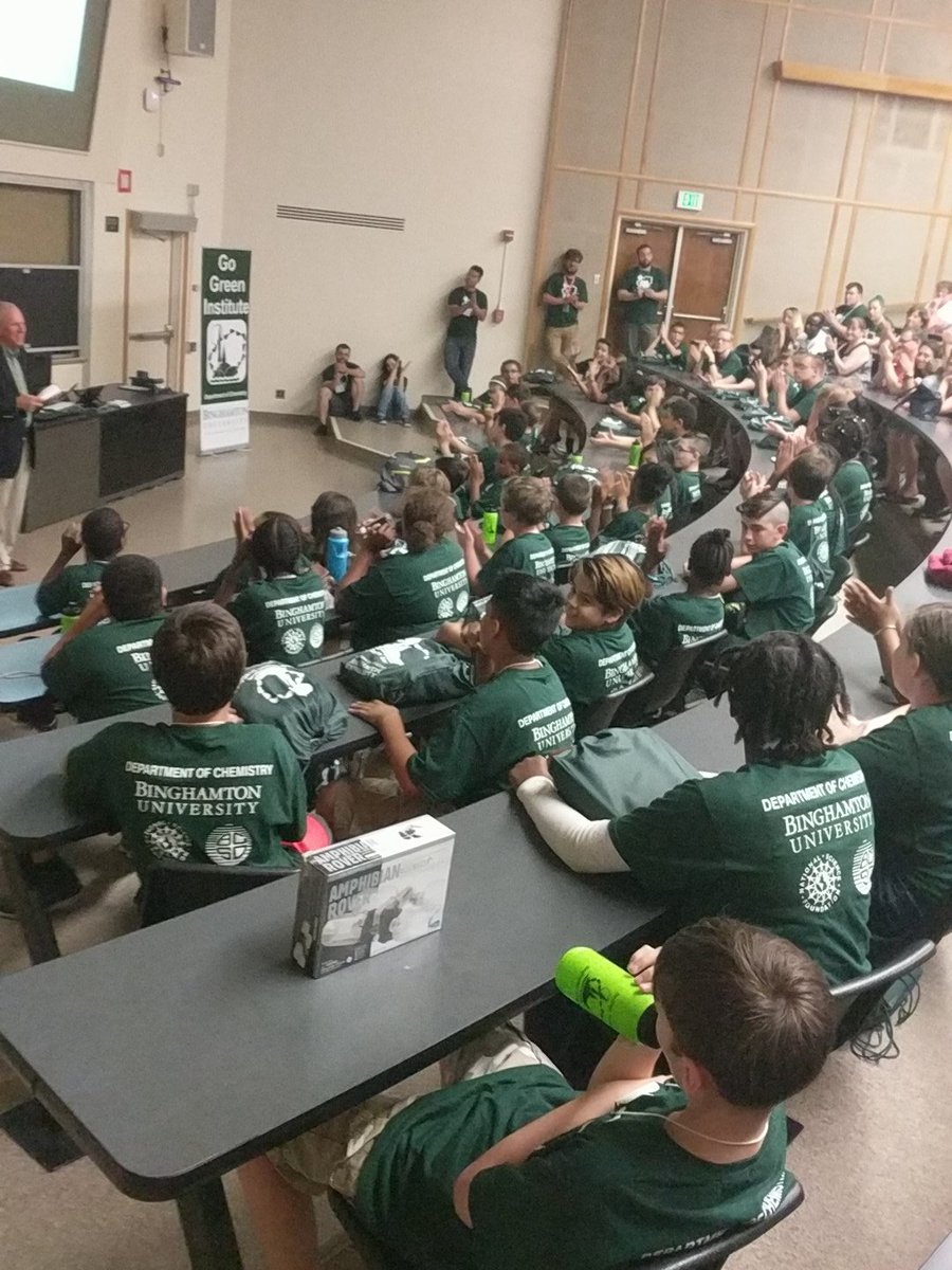 PTECH_ST's tweet photo. #GoGreen @BinghamtonCSD @binghamtonu https://t.co/XaCb52FYX1
