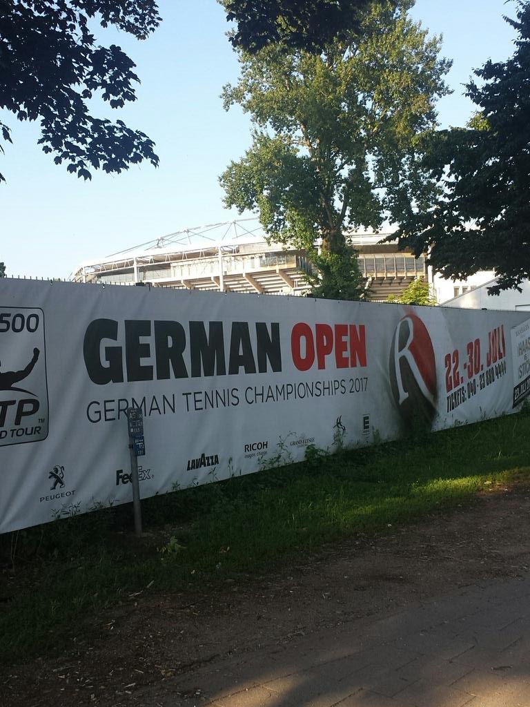 LinchenCaro's tweet photo. Morgen geht's los ! Vorfreude #tennis #rothenbaum #germanopen2017 #atp https://t.co/XMRQRW19l1