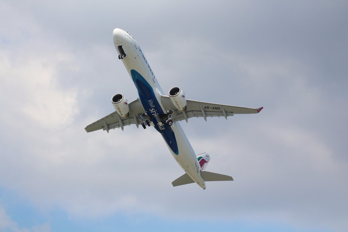 Tobias_Gudat's tweet image. #A321neo #SriLankan #4RAND nice take off