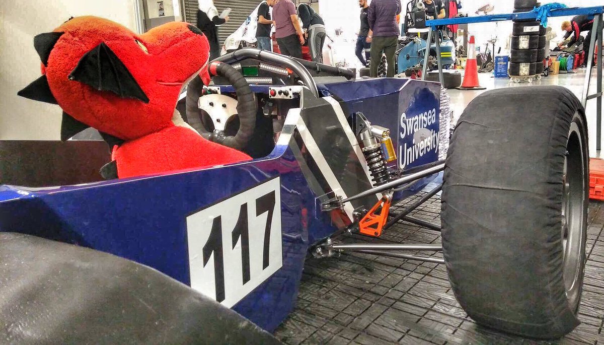 SwanseaRacing's tweet photo. A senior member of @Cardiff_Racing defected to Welsh uni of the year last night #cardiffracing #silverstone #fsuk2017 #wearesure https://t.co/ZXIQzaIGcn