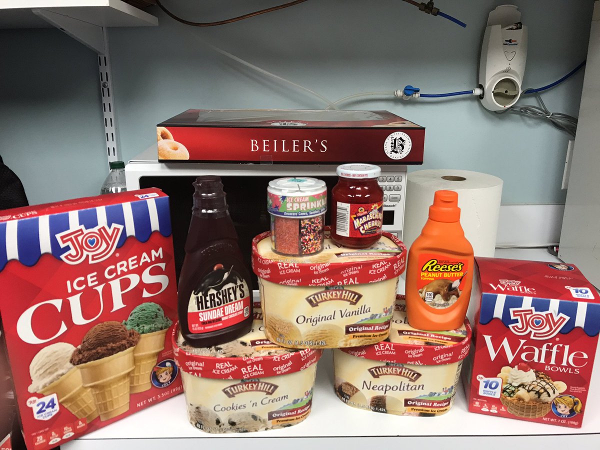 antperez325's tweet photo. #UKNOWWWW ready for our #IceCreamDay #OHPA #weappreciateourteam #keepemcool #coolasicecream #SummerEmployeeAppreciation https://t.co/QNRTYfuaJB