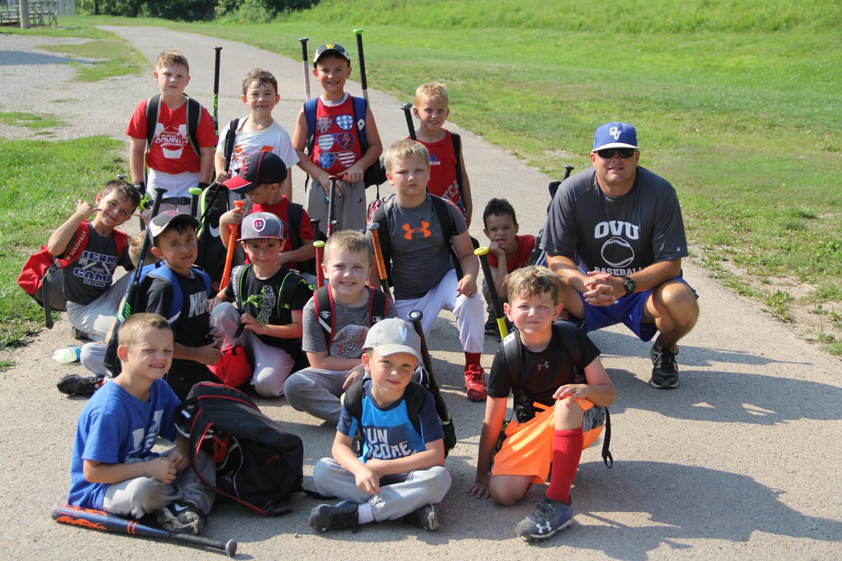 OVU_athletics's tweet photo. This past week @OVUBaseball and @OVUSOFTBALL17 gave back to the local community at the Vienna PONY Baseball &amp; Softball Camp! #GoScots https://t.co/tUWYT466k2