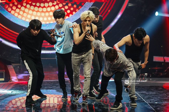 howonpics's tweet photo. I MISS THE BOYS SO MUCH!!! || cr❣️Trịnh Kim Điền https://t.co/ApXCOwdF3D