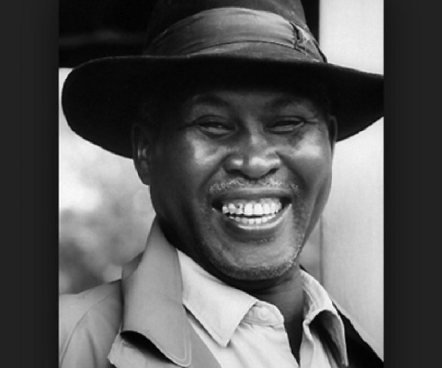 CR17SIYAVUMA's tweet photo. Chief Luthuli was a profound thinker, a man of powerful logic with a keen sense of justice. #RememberLuthuli https://t.co/IQfGIdxbI7