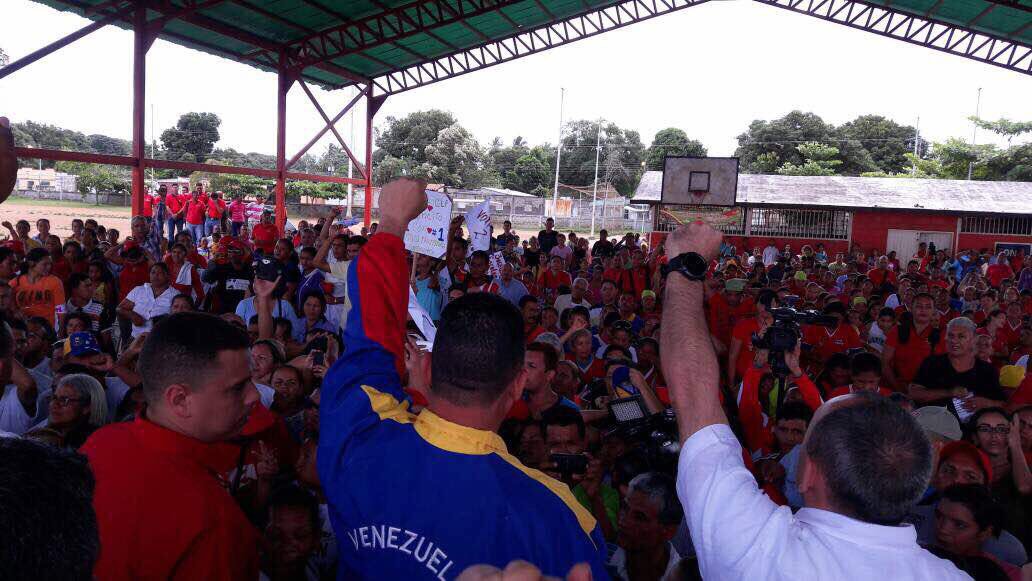 torrealbaf's tweet photo. Presentacion de candidatos a la ANC del Edo. Portuguesa junto a @EscalonaJuanF y el gobernador @CastanedaRivas #VenezuelaVotaEn9Días https://t.co/ItWAhIrfov