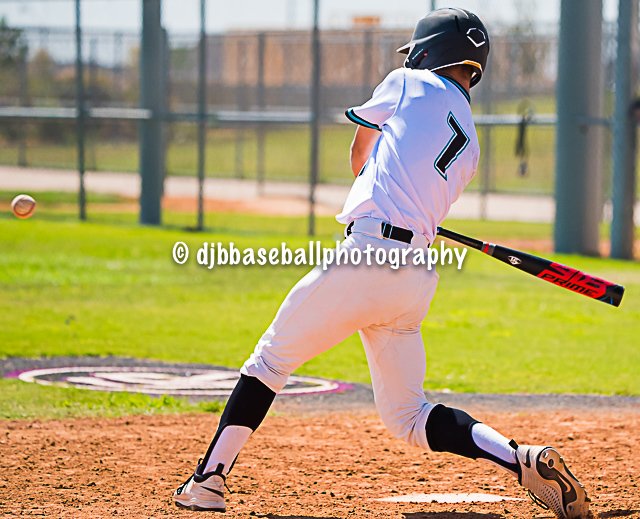 DonaldJBoyles's tweet photo. #HomeRuns #Dingers #ThreeRunShot @gagemahoney @swebaseballclub @CoachSko10 #Classof2019 #2017SummerBaseball https://t.co/W3gSVXDR0X