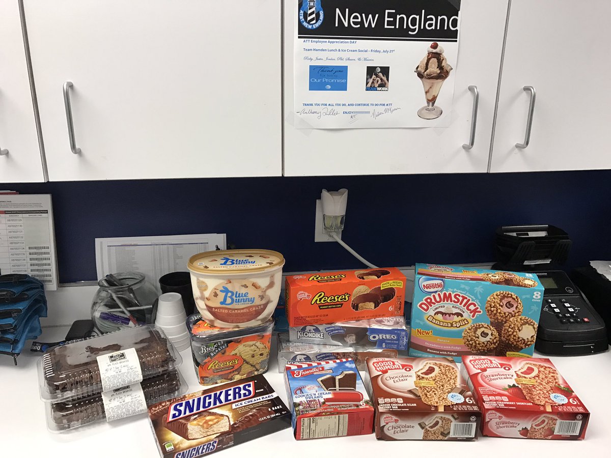 Tonysaurus69's tweet photo. Ice cream feast! #keepitcoolNER #hamden #OurNe @Rluc33 @JannaDucich #attinCT @MsMcDan https://t.co/tLeslgKuiO