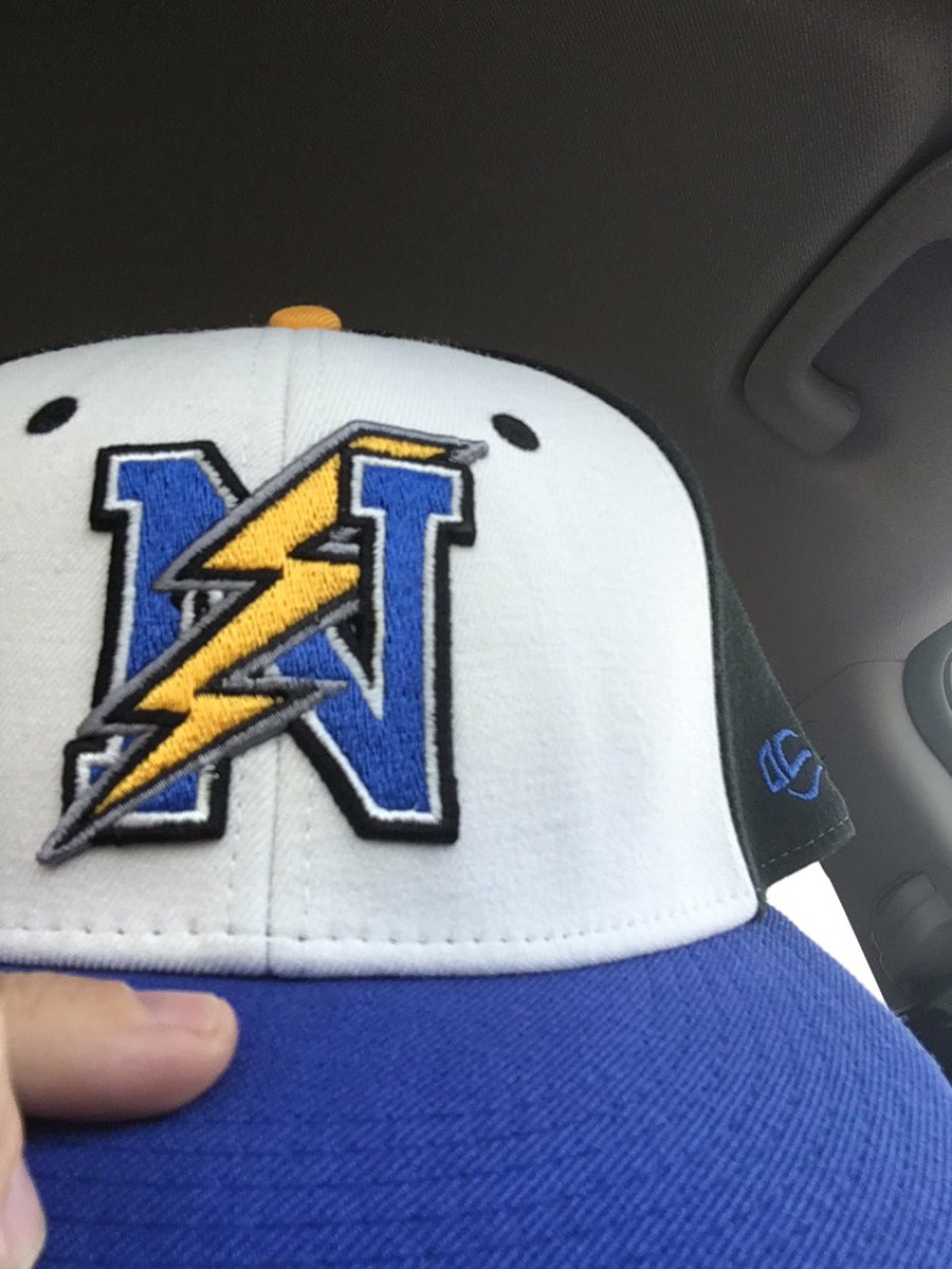 pmphd23's tweet photo. Wow does the first new @NiagaraPower gear look awesome. #2018 #SalMaglie #TheBarberShop @DrCherylRode @niagarauSMA https://t.co/6kjRsVnqYB