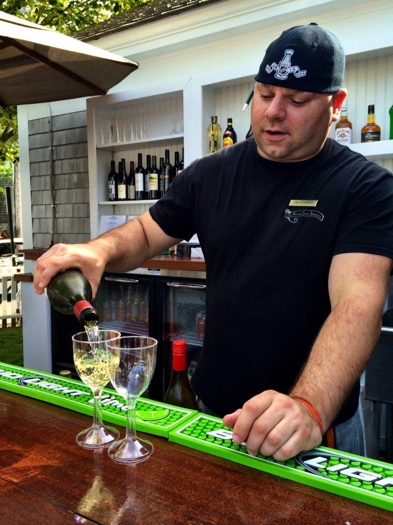 KelleyHouseMV's tweet photo. In addition to our popular onsite restaurant The Newes we offer outdoor light fare and cocktails at the Wave Pool Bar! #marthasvineyard https://t.co/Ae3R2IaCAb