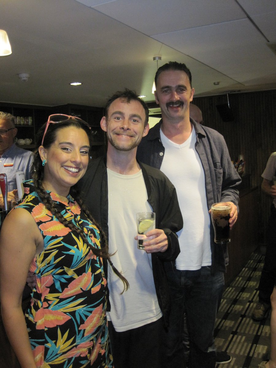 EverymanFriends's tweet photo. Our ETA members had a fantastic time mingling with the stars at our Around The World in 80 Days party! Cheers! #ETAevents #JoinETA https://t.co/p3h7SIhuGe