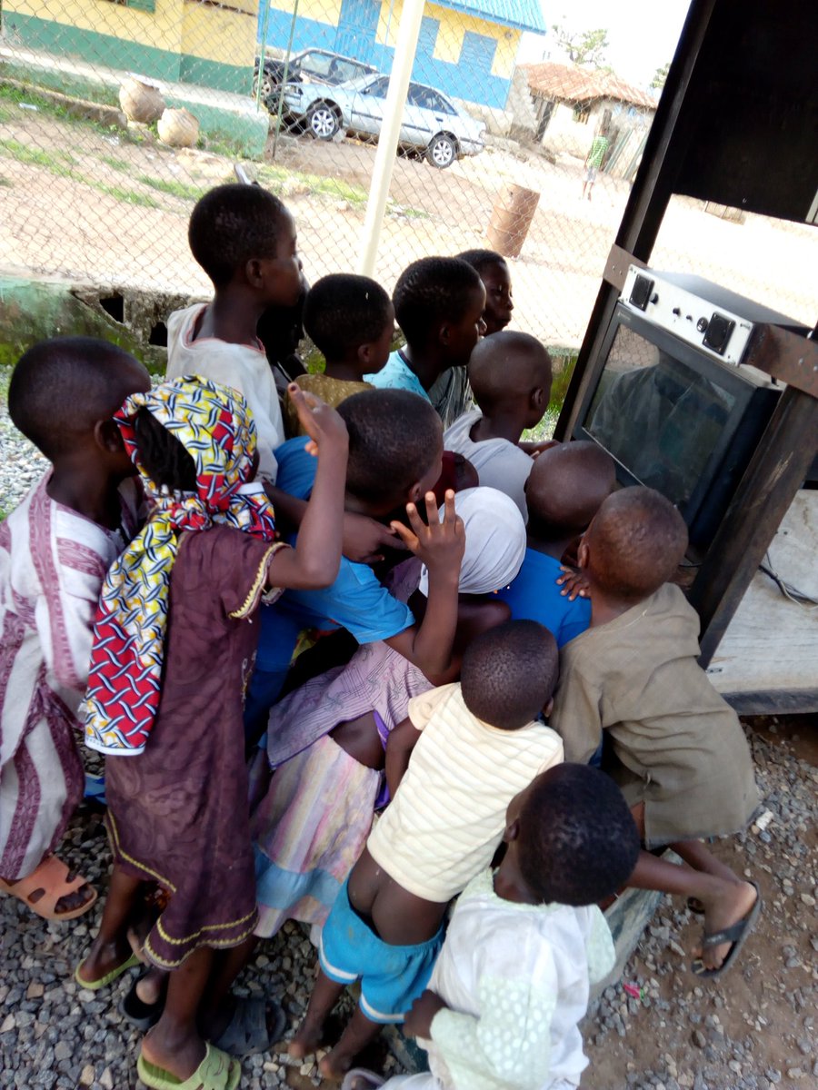 SulejaHub's tweet photo. Children having fun at their Hello Hub build in Suleja, Niger State Nigeria by @ProjectsforAll @HelloWorldPFA @katrinmacmillan @rollswells https://t.co/oOfxPXo0f6