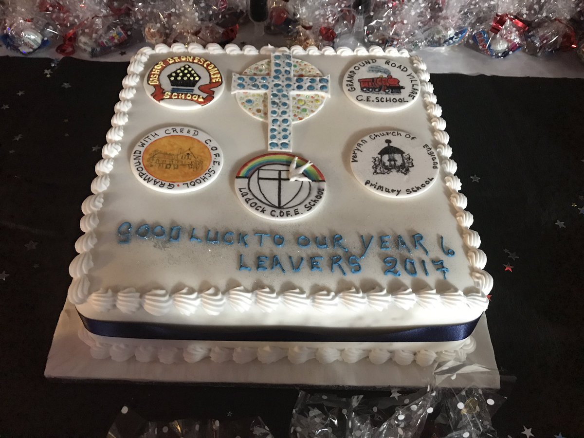PiranCross's tweet photo. Delicious cake for year 6 prom https://t.co/LmZs4kMwqq