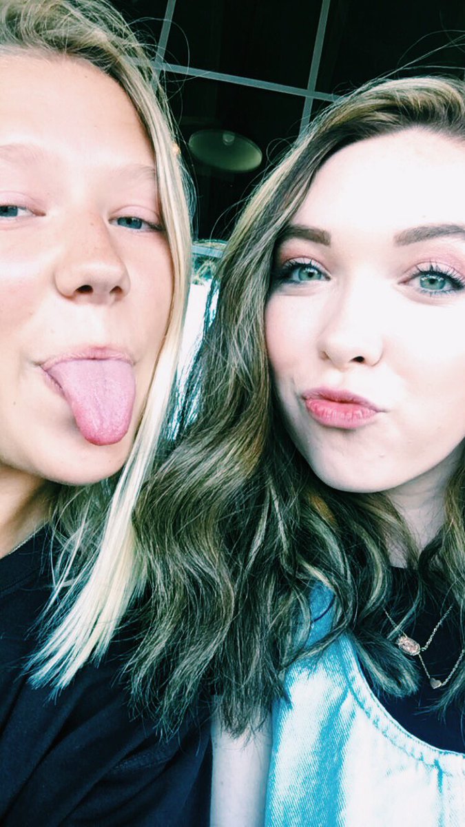 spolzar88's tweet photo. happy birthday to the cutest person i know, i love you always!! ❤️ https://t.co/ARHi2A2OkT