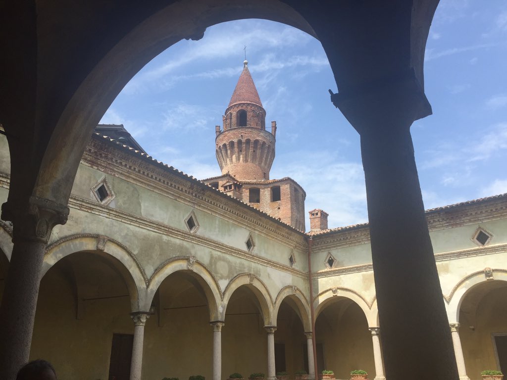 CastelliDucato's tweet photo. @sbonaccini #turismoculturale ed enogastronomico #InEmiliaRomagna @CastelliDucato ringrazia @sbonaccini per impegno: pronti a costruire insieme percorsi https://t.co/1Y4o16Havw