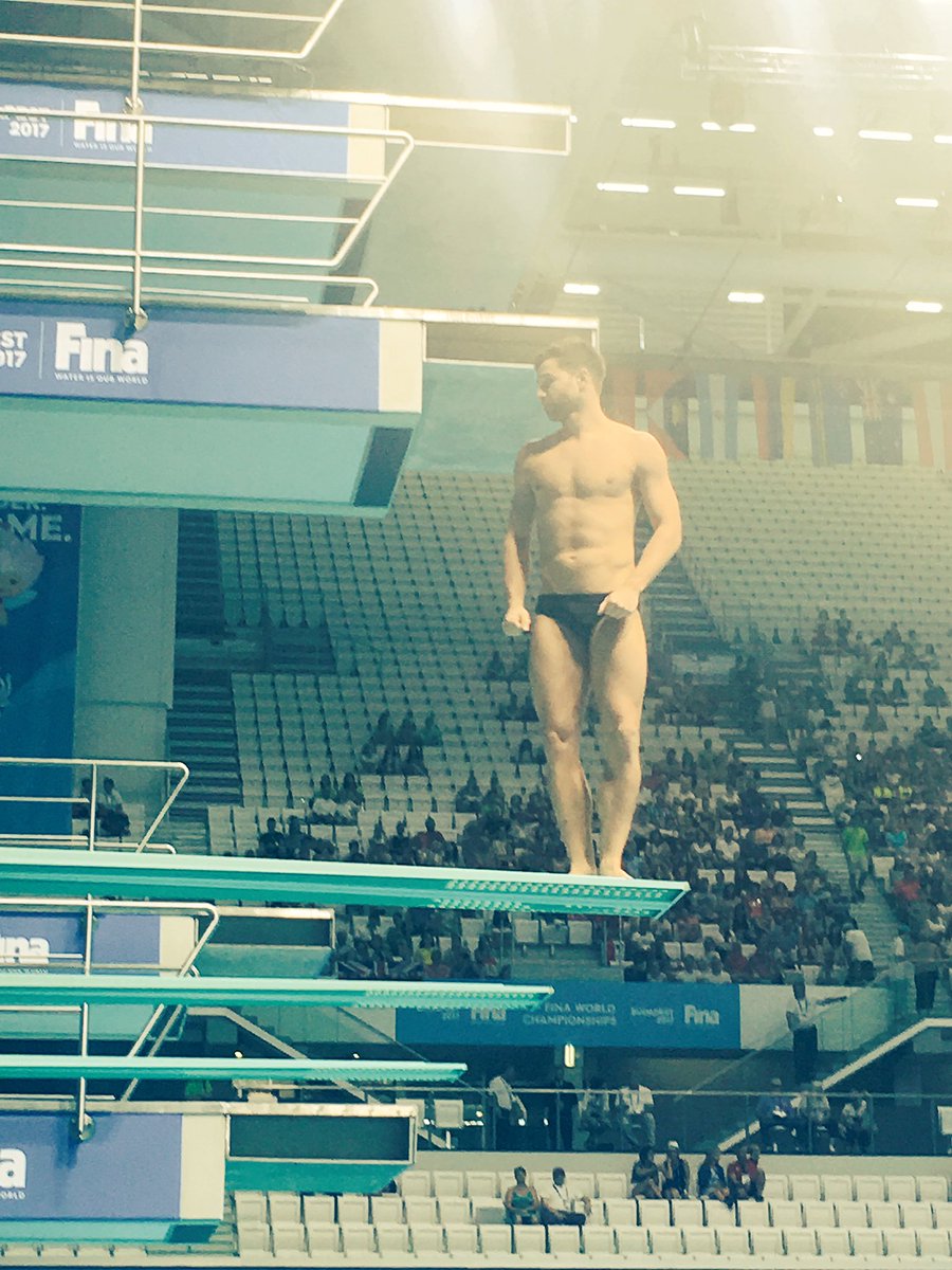 Me getting up on that board for one of my last dives. Going out with a huge smile &amp; many unbelievable memories!! ✌🏻