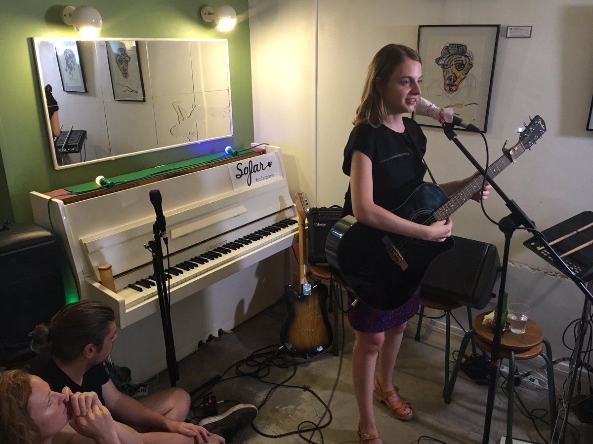 "Cest la #carnicule a paris...comme chaque été" <a href="/PaulineDrand/">Pauline Drand</a>