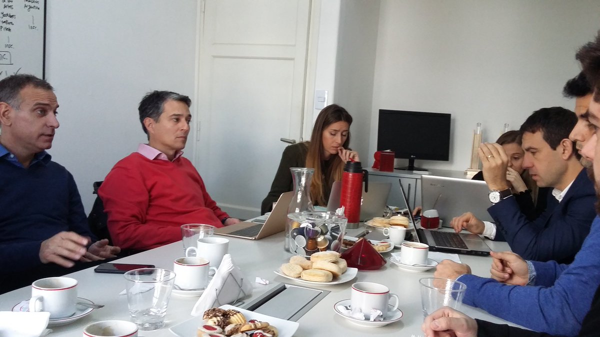 Hoy nos reunimos para avanzar en la organización de <a href="/SemanaTICcba/">Semana TIC Córdoba</a> y #CórdobaTechDay