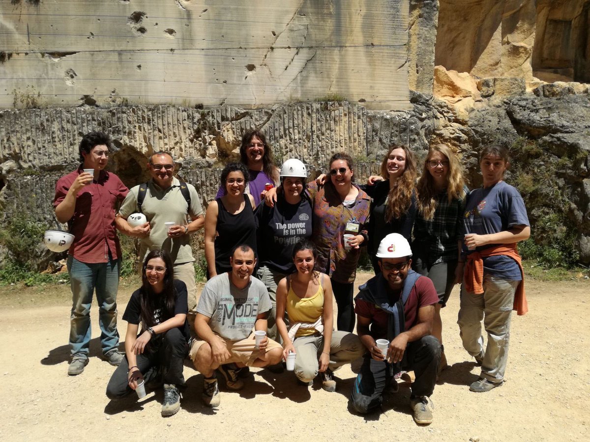 FATAPUERCA's tweet photo. #ElefanteTeam #Atapuerca2017 #3erTurno https://t.co/kjEu3uZxMi