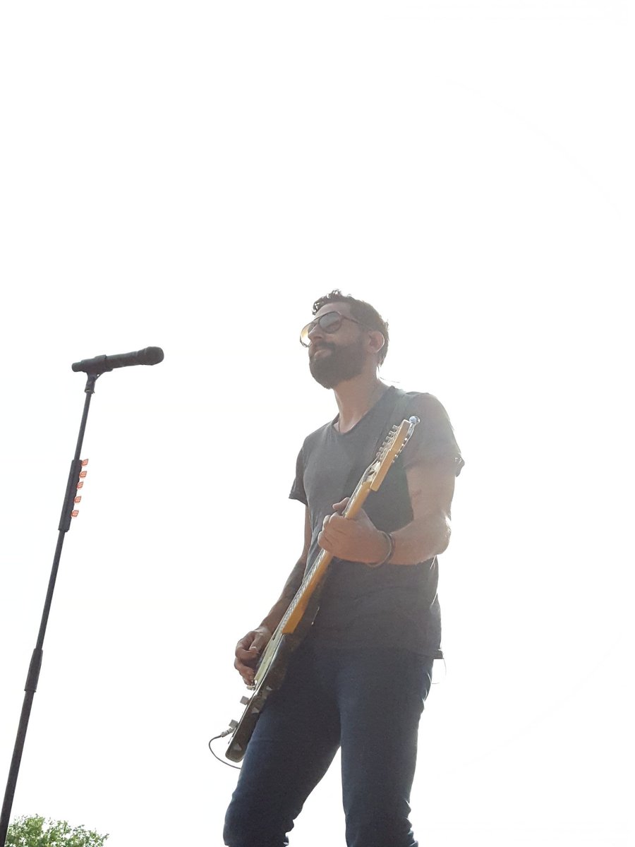 TCountrySource's tweet photo. We are making all the right wrong turns with @OldDominion here at @CountryJam! #countryjam2017 #jamwithTCS https://t.co/uqkfJi4iOI