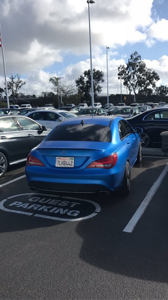 CarCentralMedia's tweet image. @Tariqalqahtany's Satin Blue Mercedes💙❄️

DM us your cars! ➡️ @CarCentralMedia
