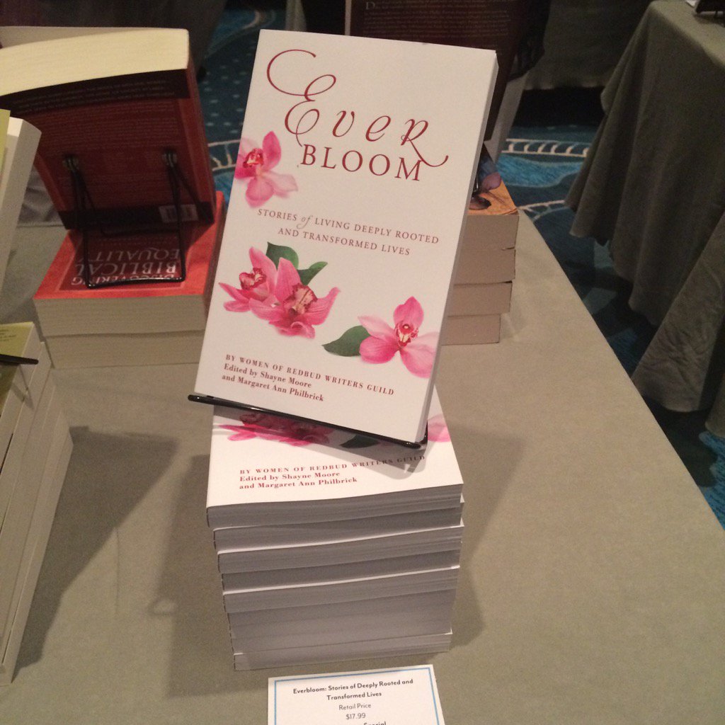 amyfdavisa's tweet photo. #EverbloomTheBook @CBEInt conference in Orlando! @redbudwriters https://t.co/spcp8FP5Uv