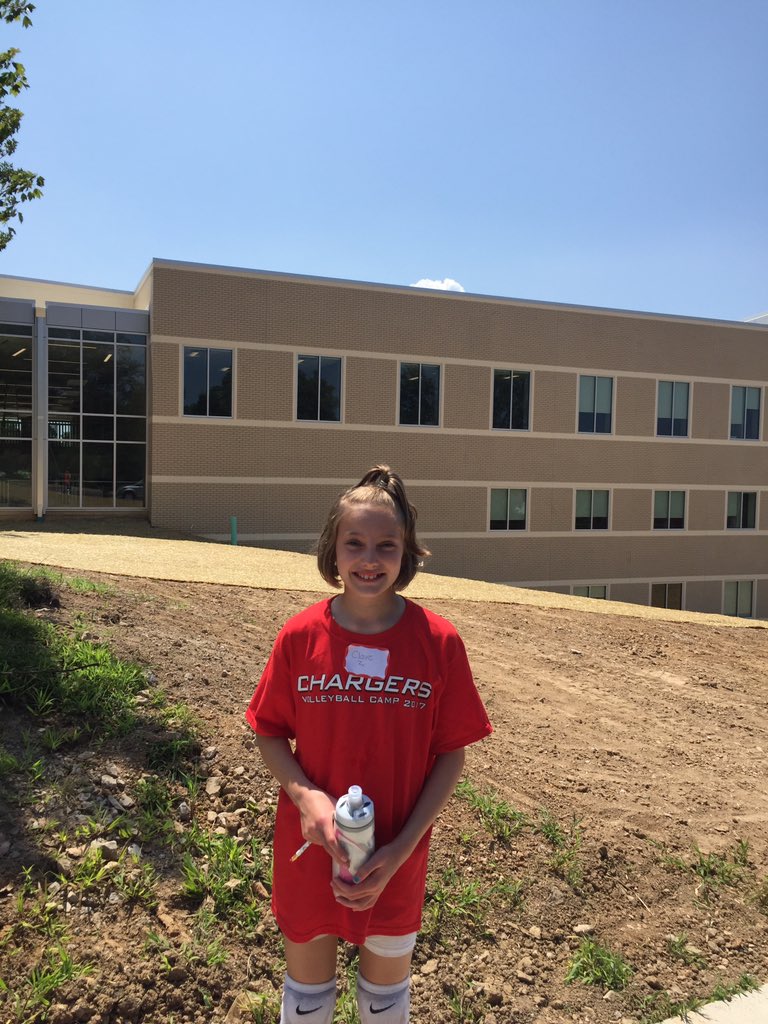 CarrieCMitchell's tweet photo. Just got a tour of the new &amp; hugely improved @CorJesuAcademy after #VBCamp! It's incredible! #IWantToGoBackToHighSchool https://t.co/i04g44irQ0