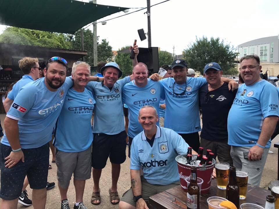 whatty1963's tweet photo. Had a great day thanks to the staff and blues at the little woodrows #mancitystateside https://t.co/hneauCINLH