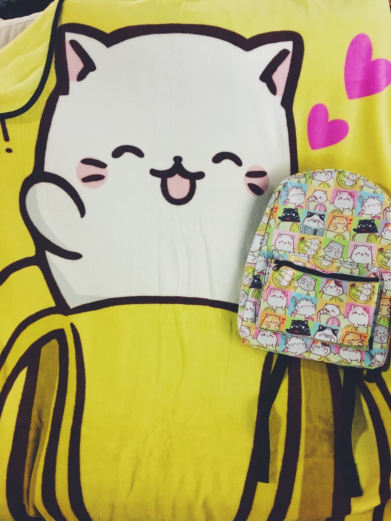 Crunchyroll's tweet photo. 🍌 Bananya Flash Contest! 🍌
RT &amp; follow for your chance to win a Bananya blanket and backpack ✨ Get yours today @HotTopic ~ !! https://t.co/dDfDfnROEZ
