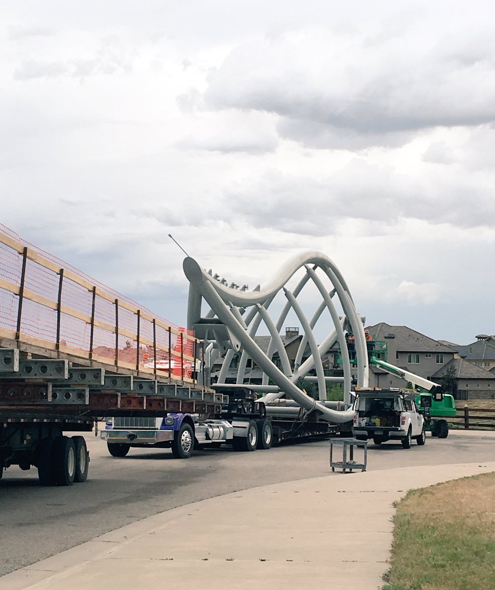CityofLoneTree's tweet photo. Check it out! The leaf has been loaded and prepped to be installed tonight over Lincoln Ave. Stay tuned for updates. #LoneTree #pedbridge https://t.co/DwXsxEauIp