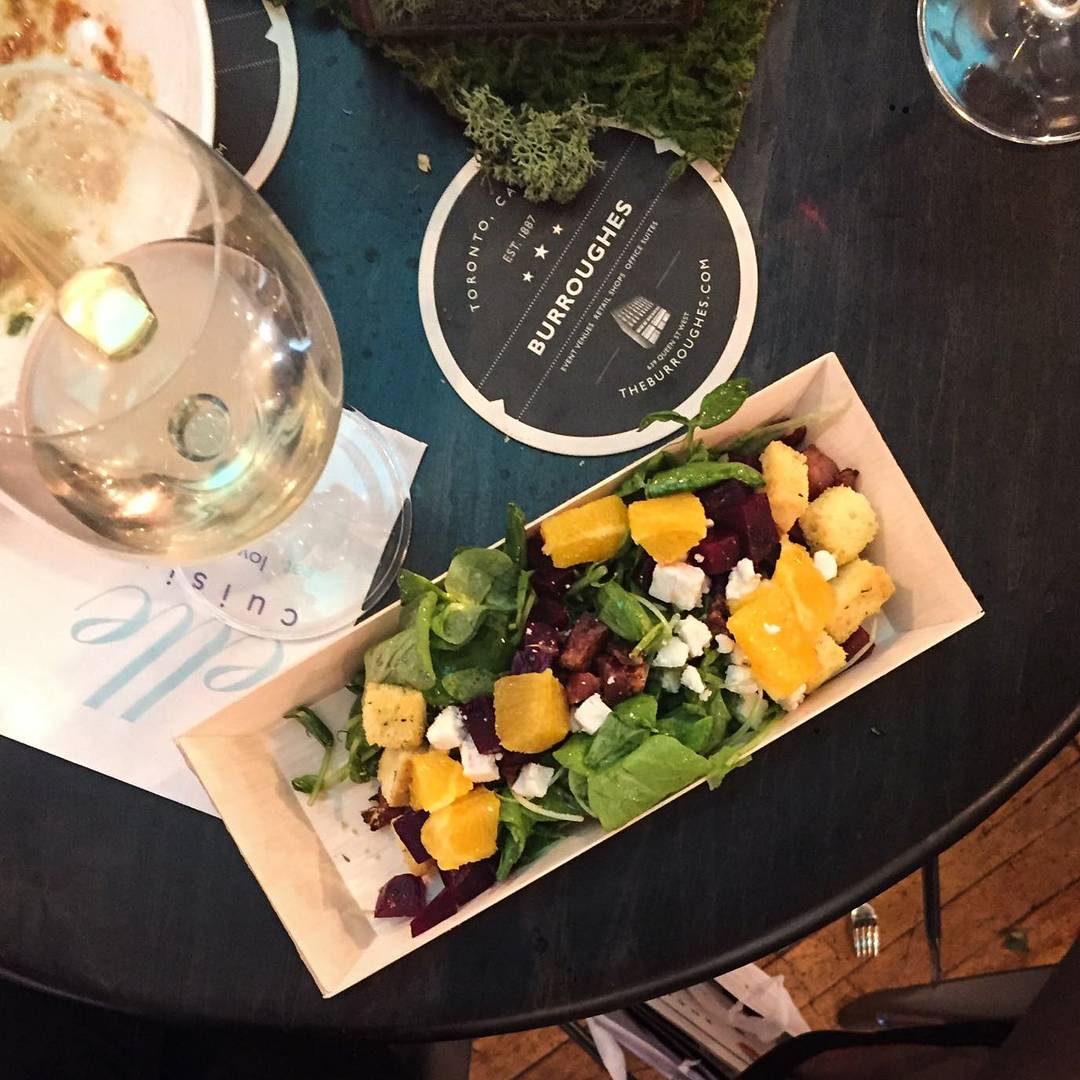 lovelacedwed's tweet photo. Food was beyond awesome..vibes so chill..@theburroughes 🙌
#event #eventplanning #the6ix #downtownvibes #torontowedding #eventcircle https://t.co/bGxtZTbUfE