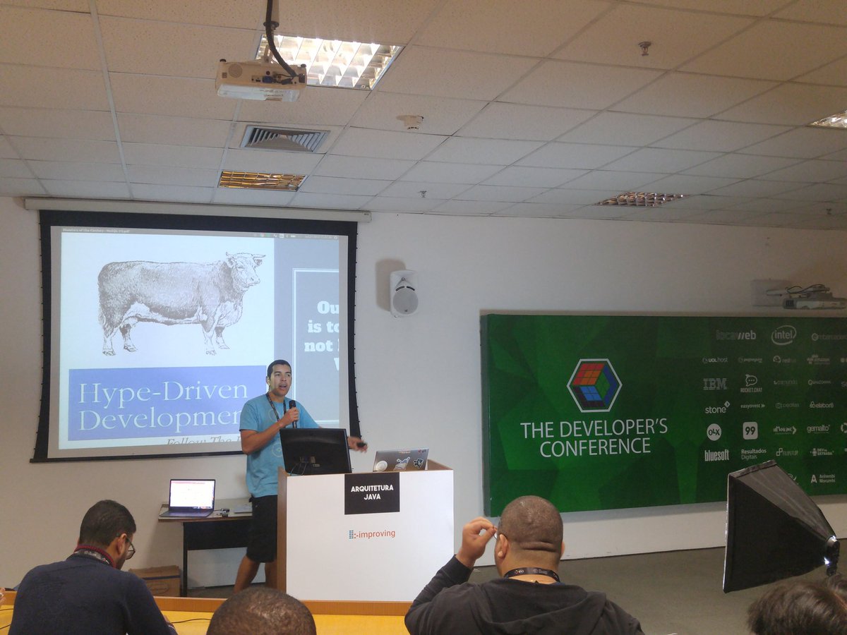 skiter11's tweet image. #TheDevConf #ArquiteturaJava @otaviojava @alexandregamma